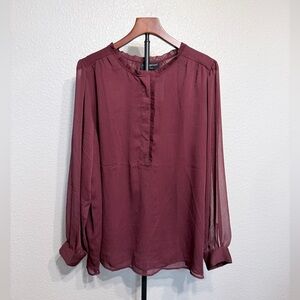 NWT Lane Bryant Ruffled Popover Maroon Top - Women’s 18